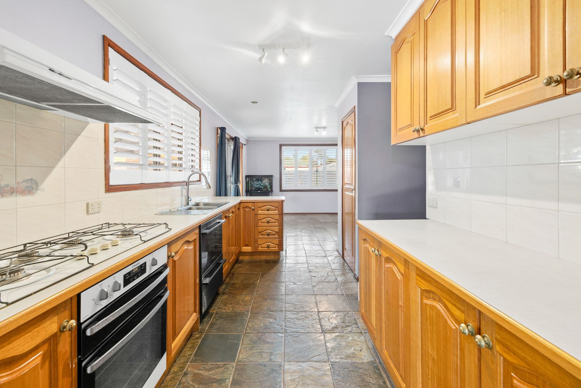 107 Greens Road, Wyndham Vale VIC 3024, Wyndham Vale - Thumbnail 2