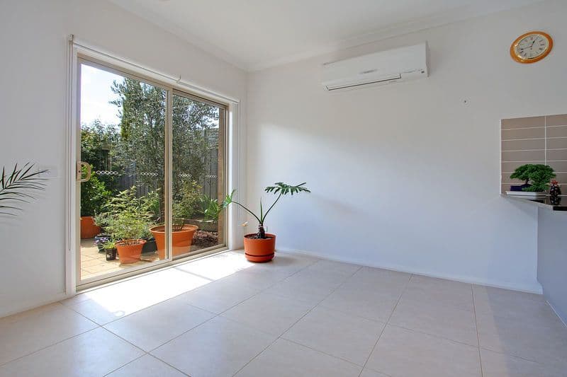 20 Van Ness Avenue, MORNINGTON VIC 3931, Mornington - Thumbnail 3