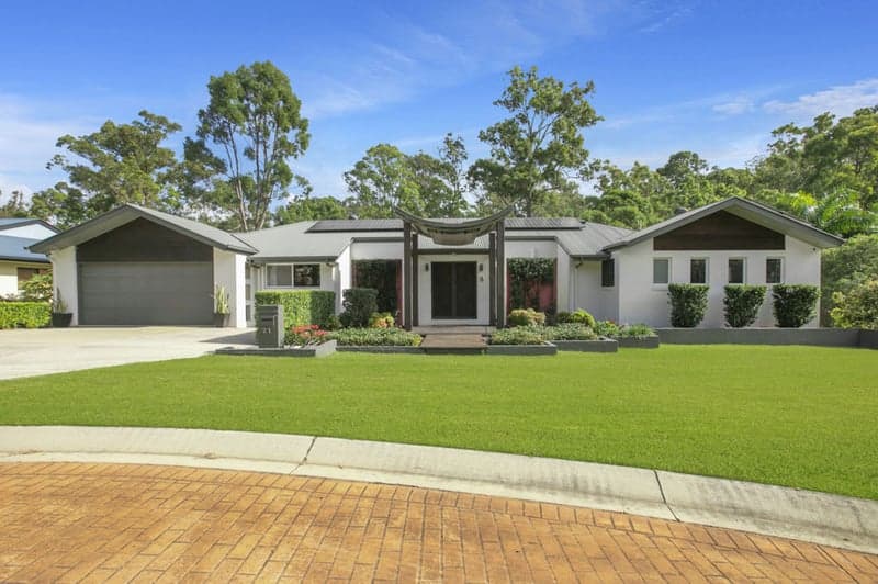 21 Talisman Court, Eatons Hill - Thumbnail 2
