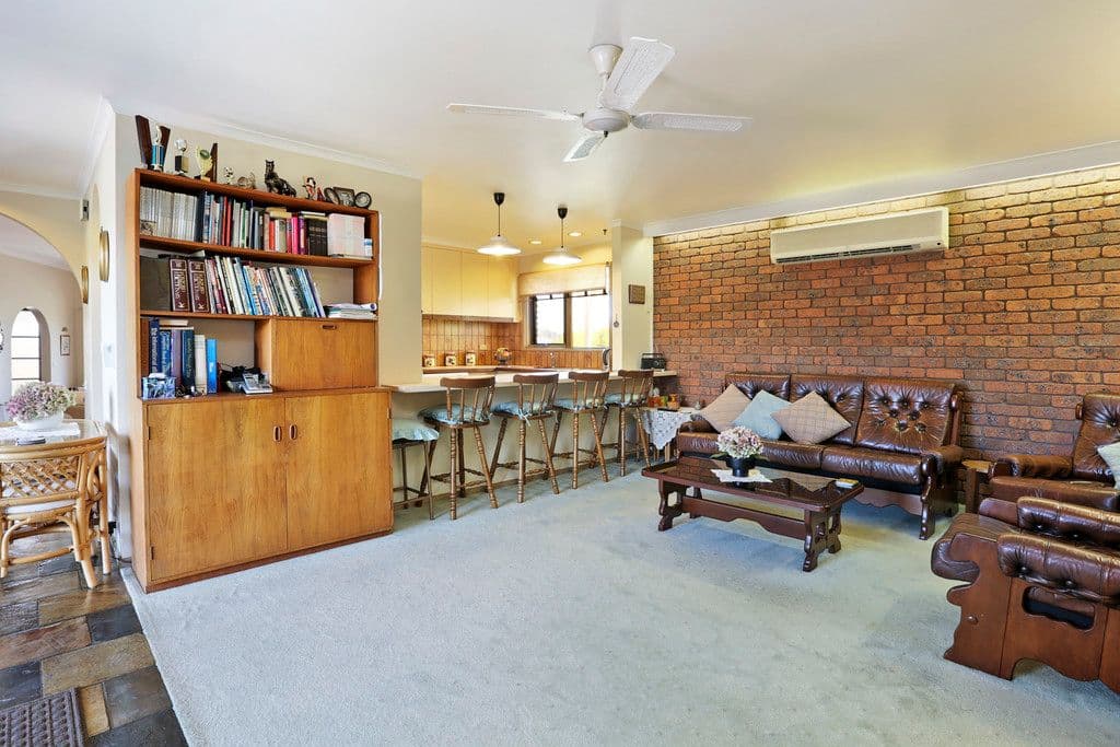 14 Huntly Close, Highton VIC 3216, Highton - Thumbnail 5