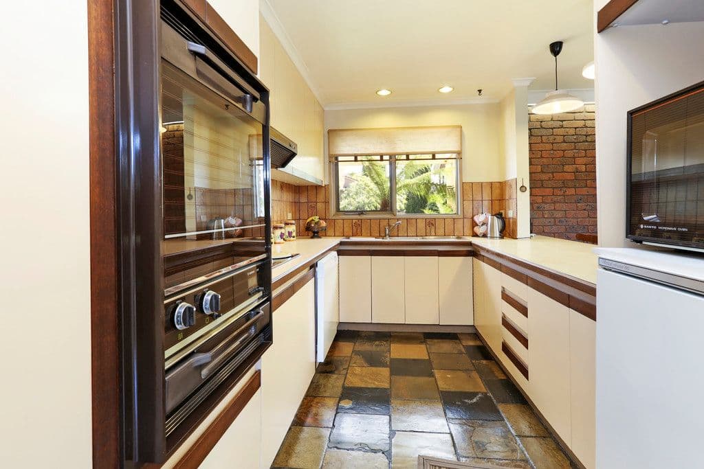 14 Huntly Close, Highton VIC 3216, Highton - Thumbnail 8