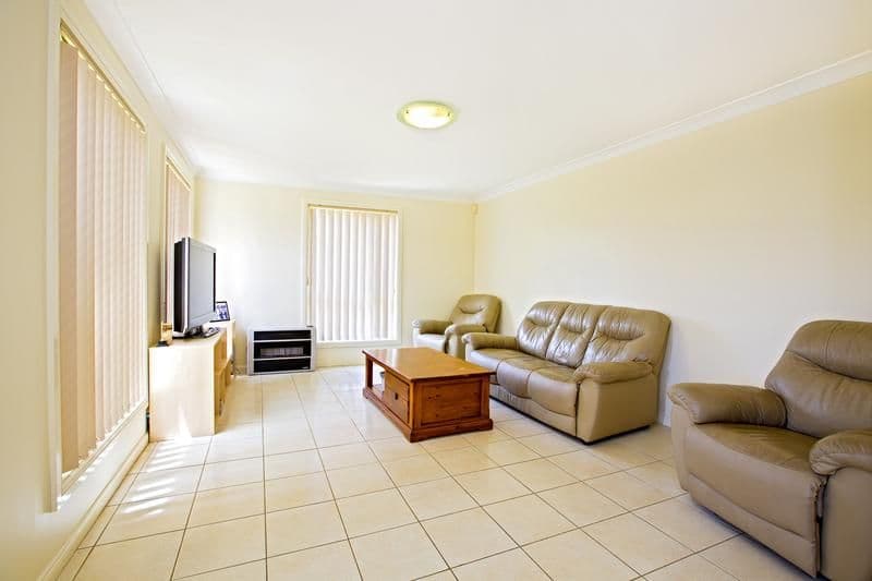 80 Greenway Drive, WEST HOXTON NSW 2171, West Hoxton - Thumbnail 3
