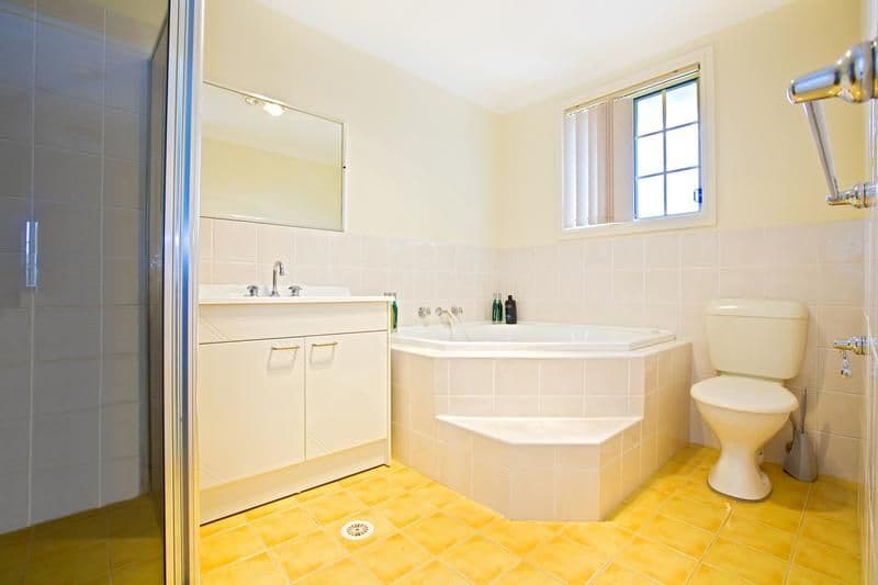 80 Greenway Drive, WEST HOXTON NSW 2171, West Hoxton - Thumbnail 6