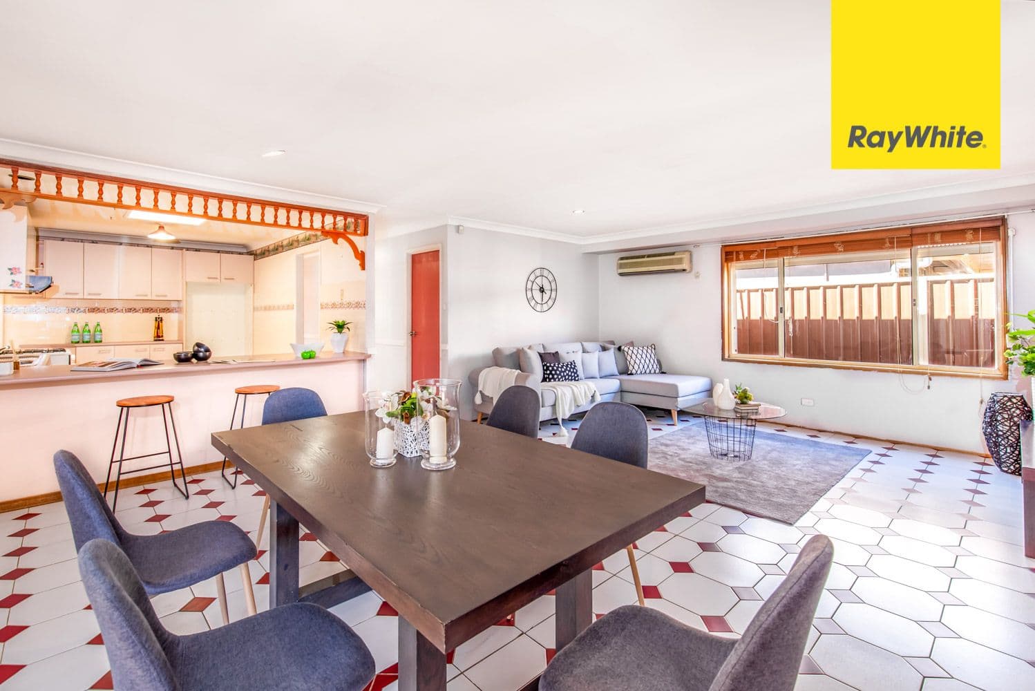 18 Stedham Grove, Oakhurst - Thumbnail 8