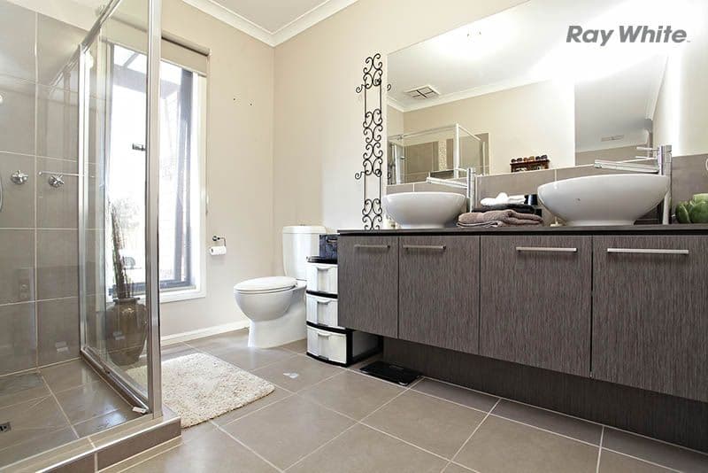 3 Coolum Street, POINT COOK VIC 3030, Point Cook - Thumbnail 4