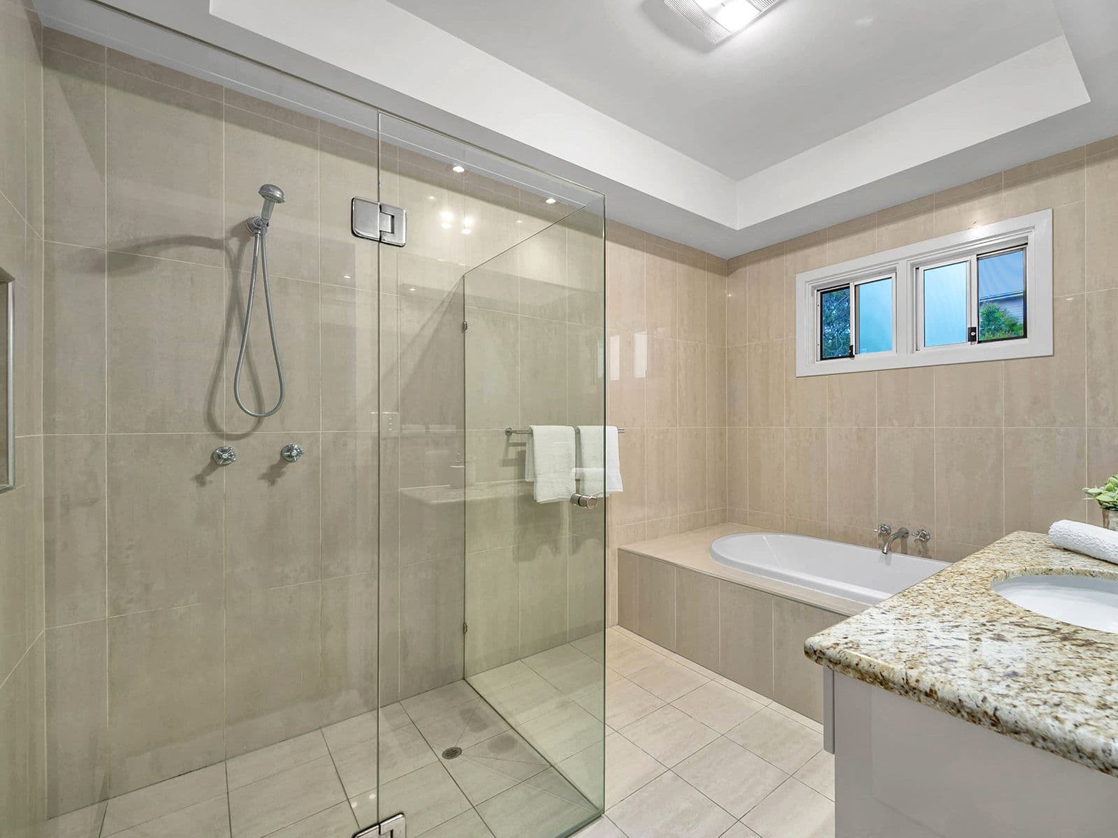62 Duncan Street, Wynnum West QLD 4178, Wynnum West - Thumbnail 7
