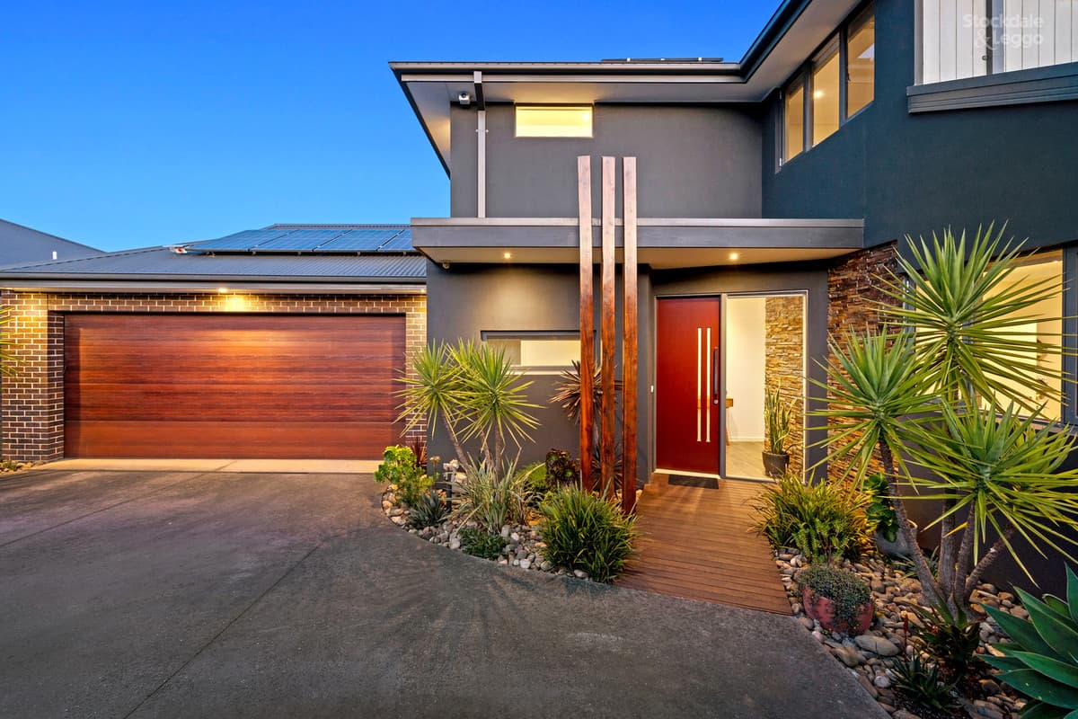 25a Shakespeare Avenue, Mooroolbark VIC 3138, Mooroolbark - Thumbnail 2