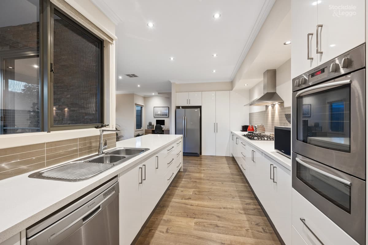 25a Shakespeare Avenue, Mooroolbark VIC 3138, Mooroolbark - Thumbnail 5