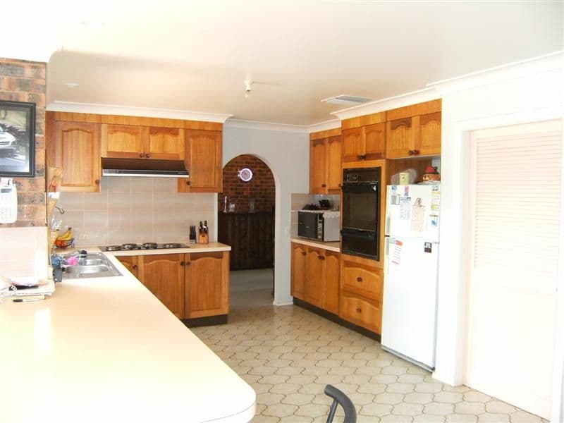 15   Balmoral Place, DUBBO NSW 2830, Dubbo - Thumbnail 2