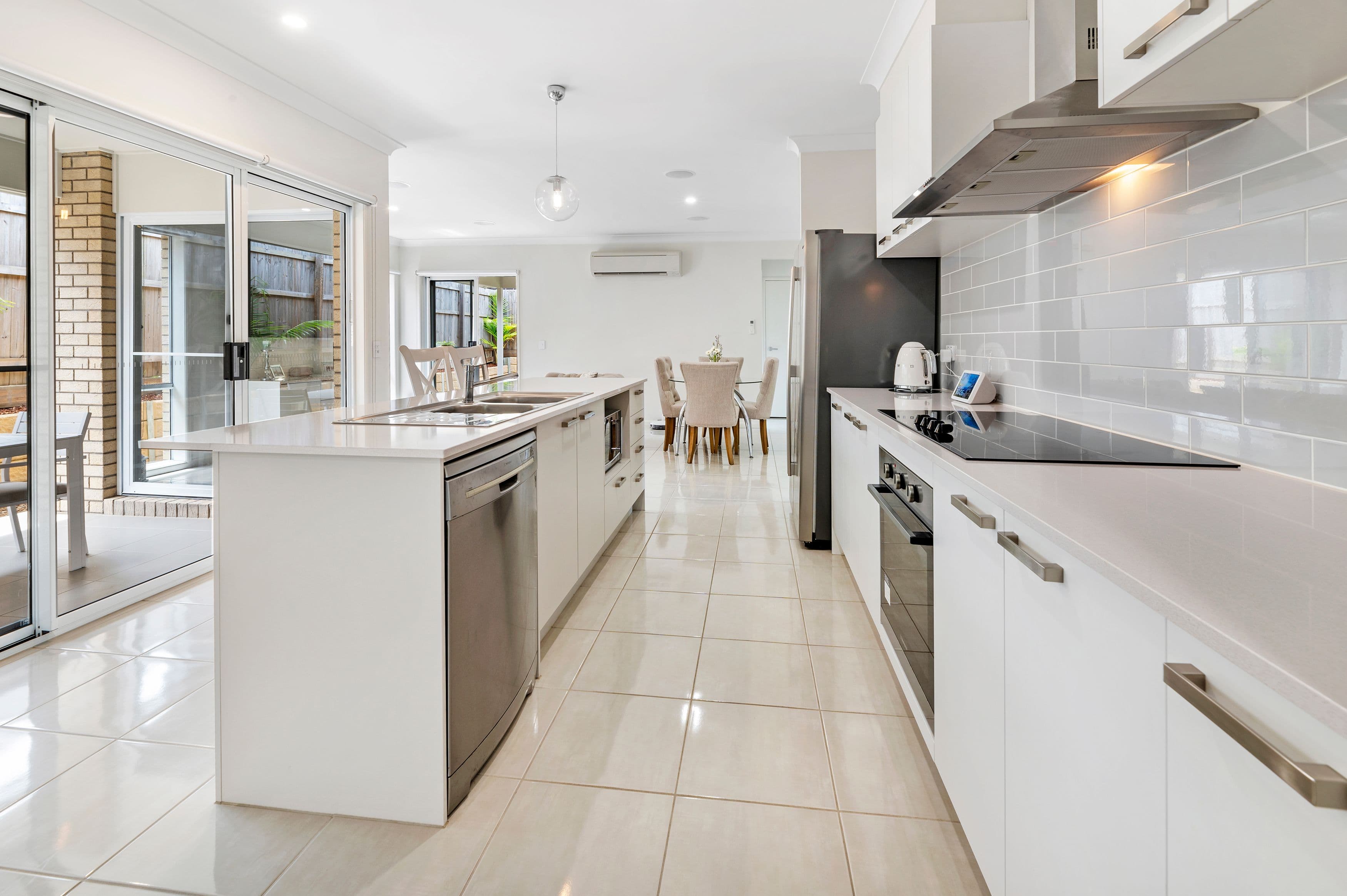 12 Victor Street, Coomera QLD 4209, Coomera - Thumbnail 5