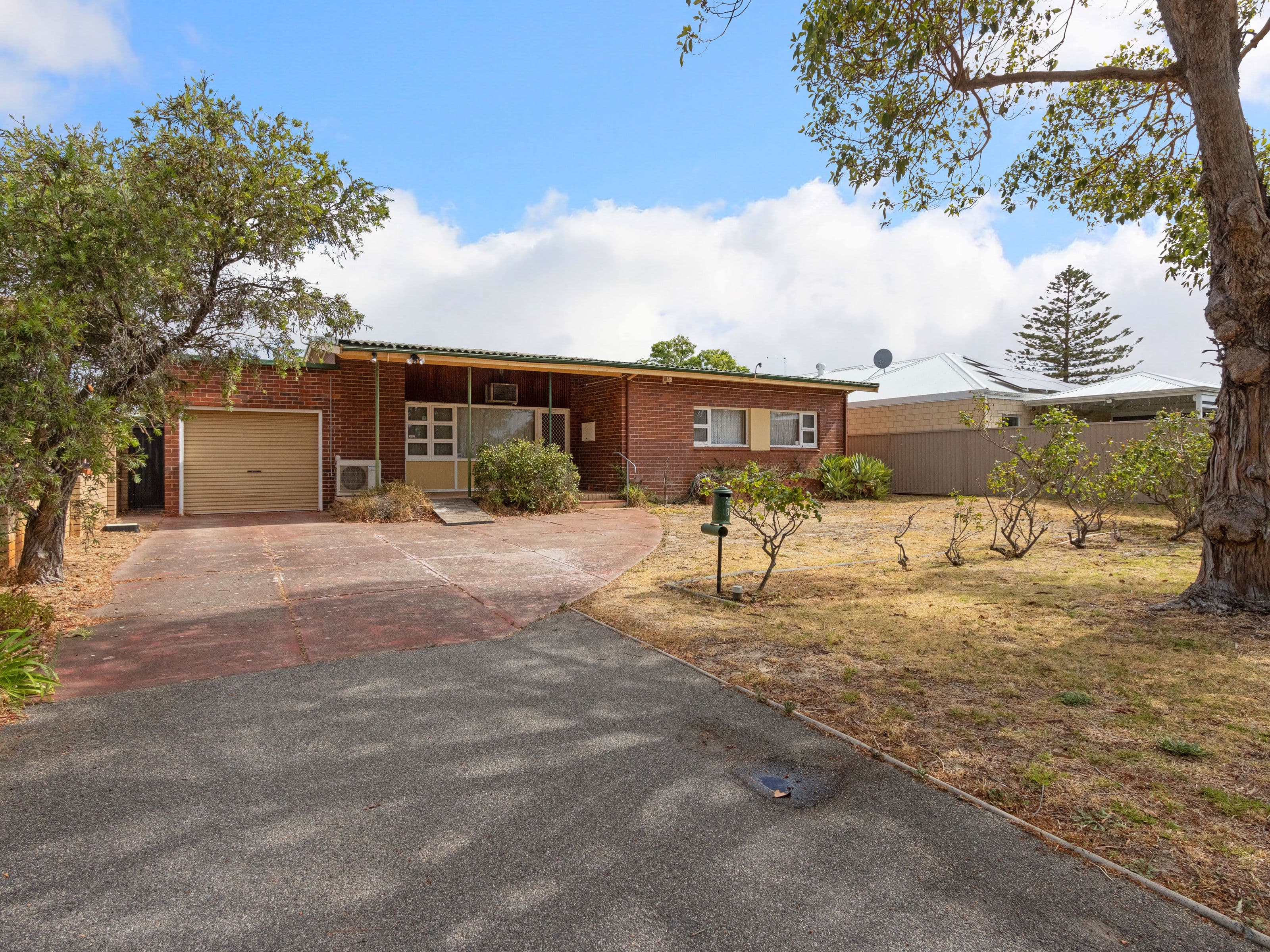 19 Windfield Road, Melville WA 6156, Melville - Thumbnail 2
