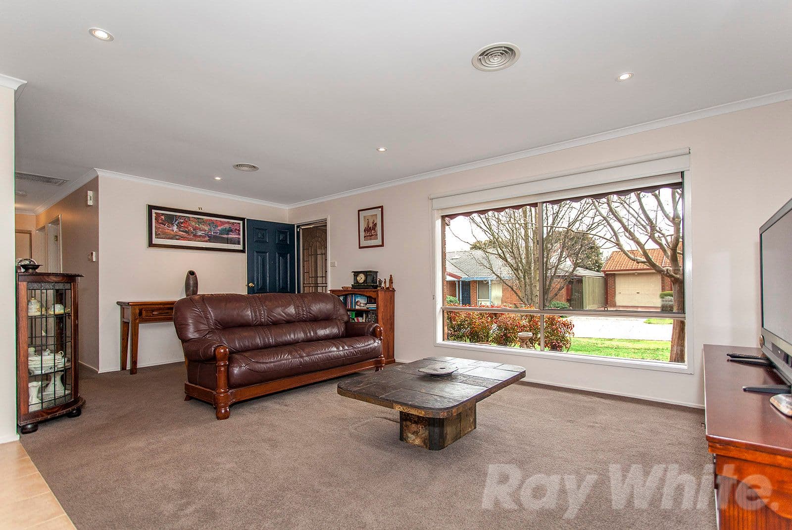 26 Sandon Circuit, Forest Hill VIC 3131, Forest Hill - Thumbnail 2