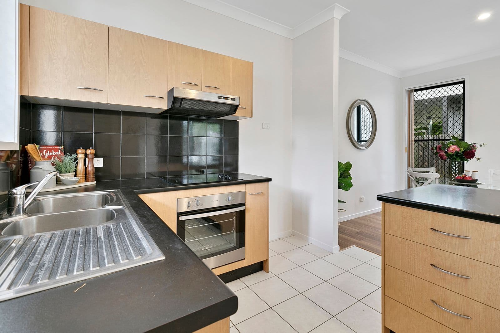 4 Clydesdale Avenue, Annerley QLD 4103, Annerley - Thumbnail 4