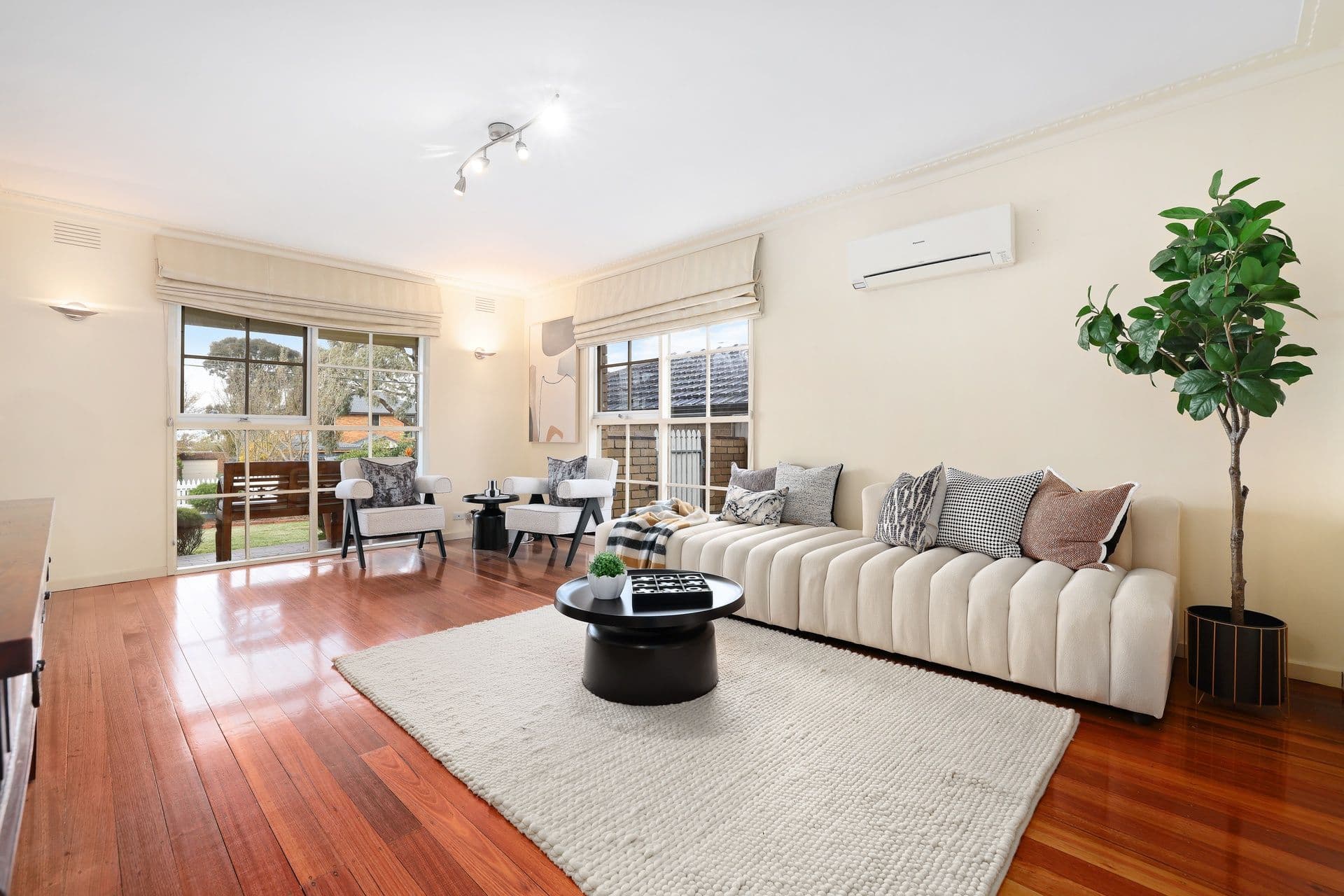 52 Remington Drive, Glen Waverley VIC 3150, Glen Waverley - Thumbnail 2