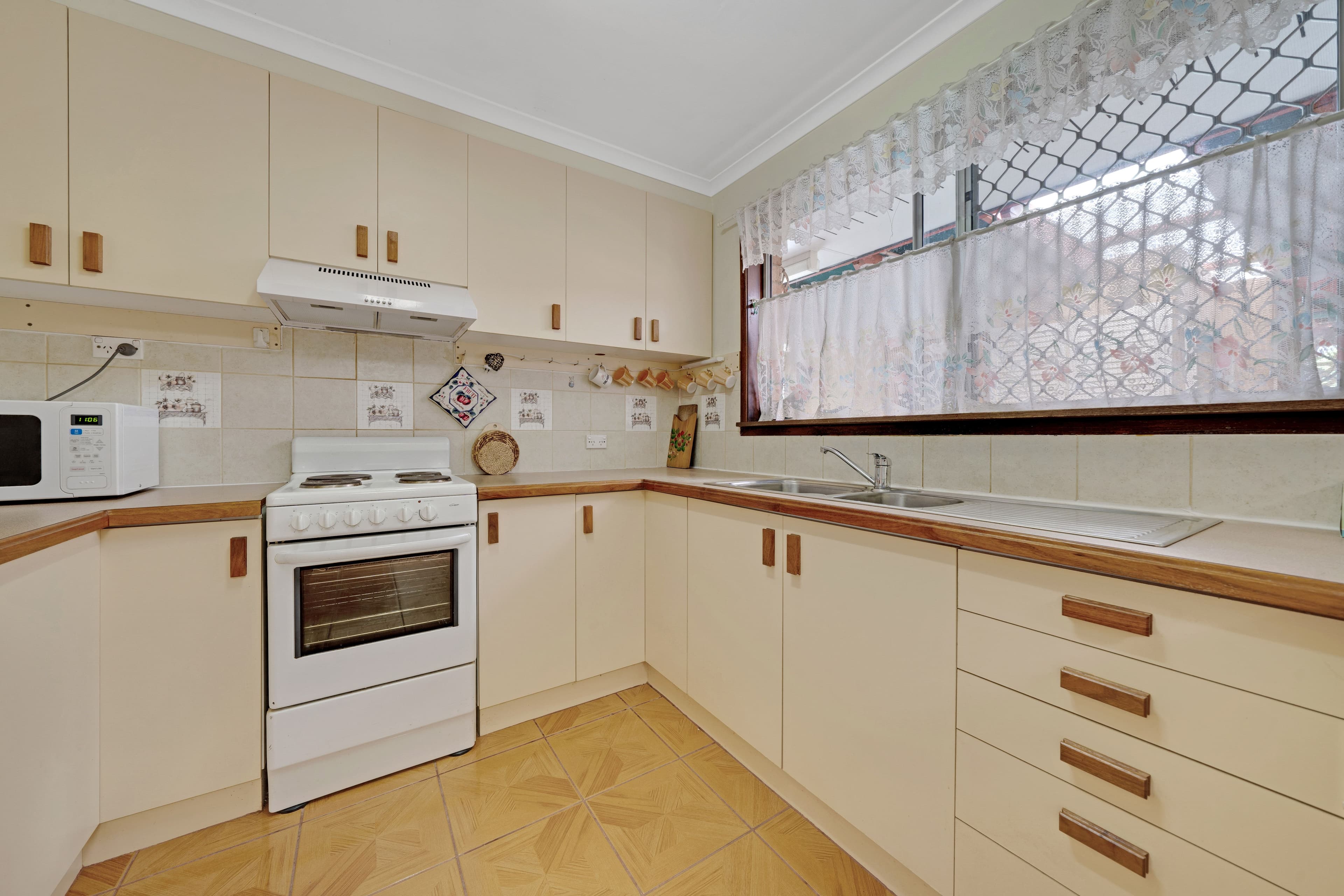 68 Waratah Drive, Crestmead QLD 4132, Crestmead - Thumbnail 4