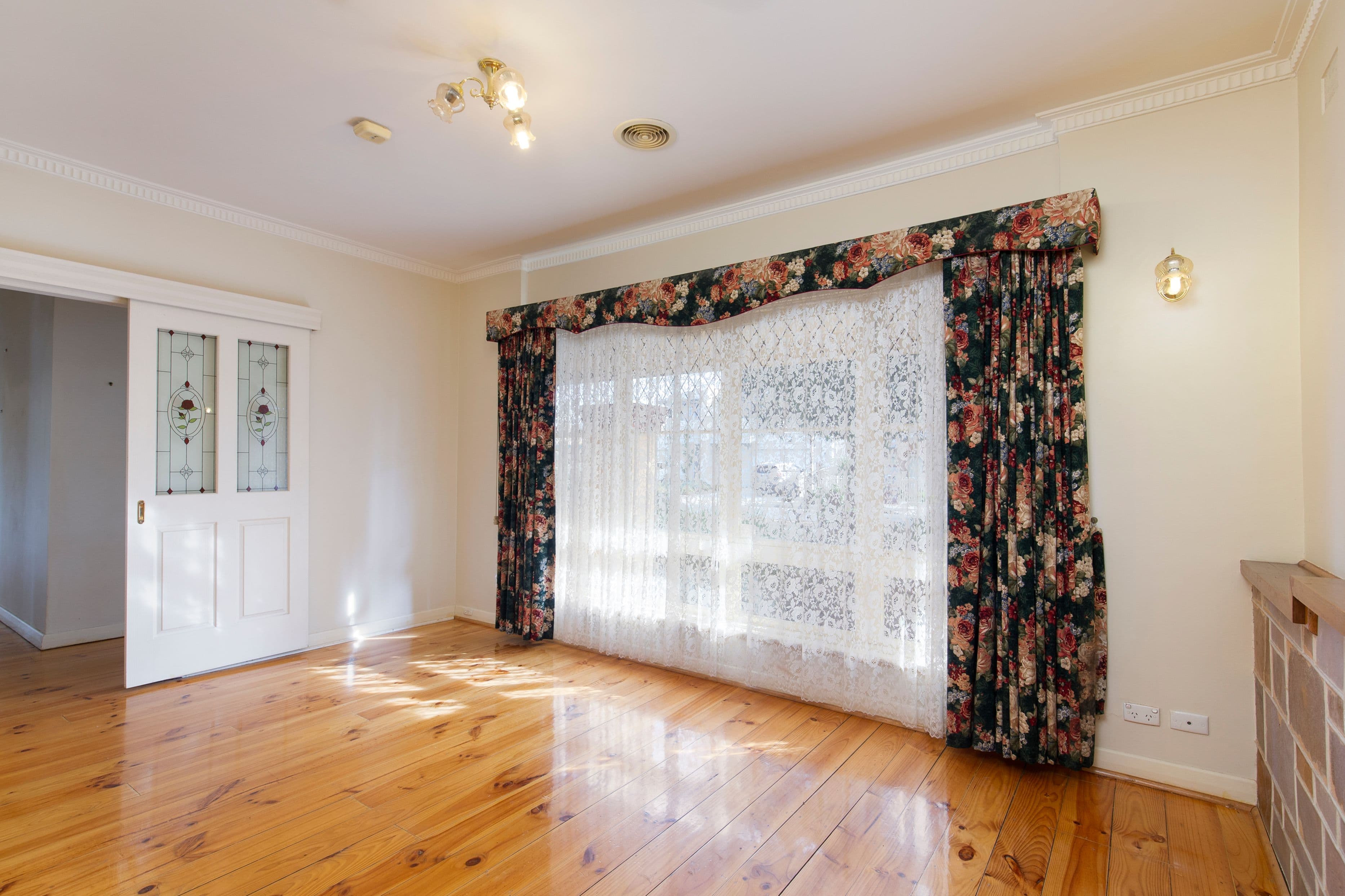 13 Filmer Avenue, Glengowrie SA 5044, Glengowrie - Thumbnail 4
