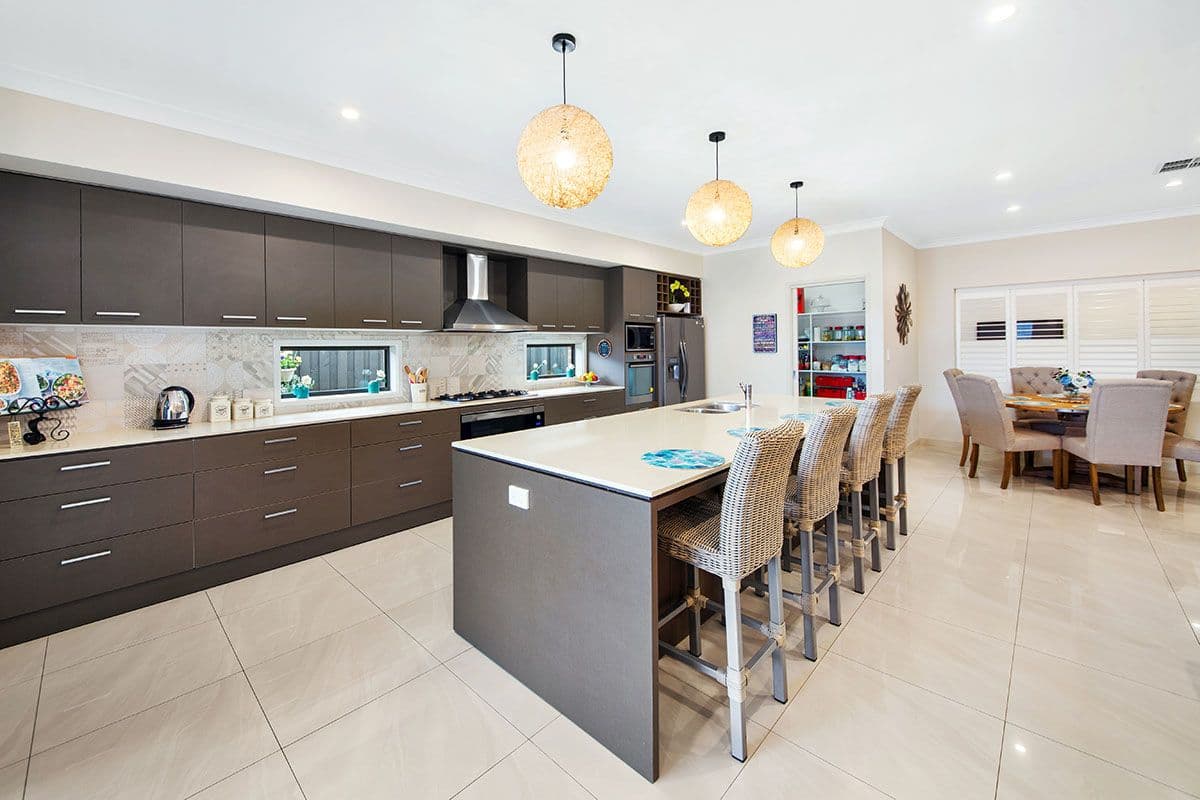 28 Timbrey Circuit, Barden Ridge - Thumbnail 2
