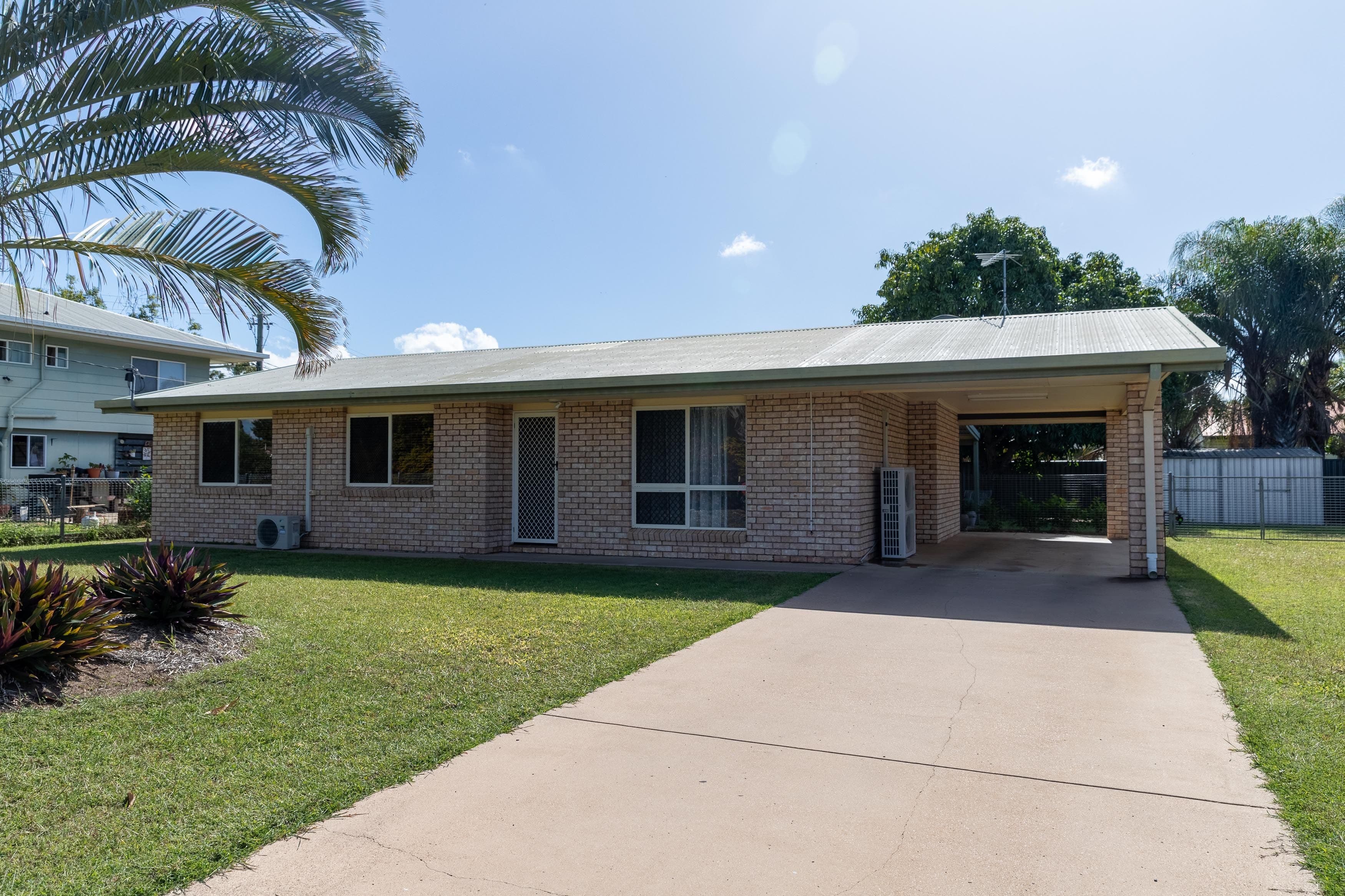 2 Barbara Court, Emerald QLD 4720, Emerald - Image 1
