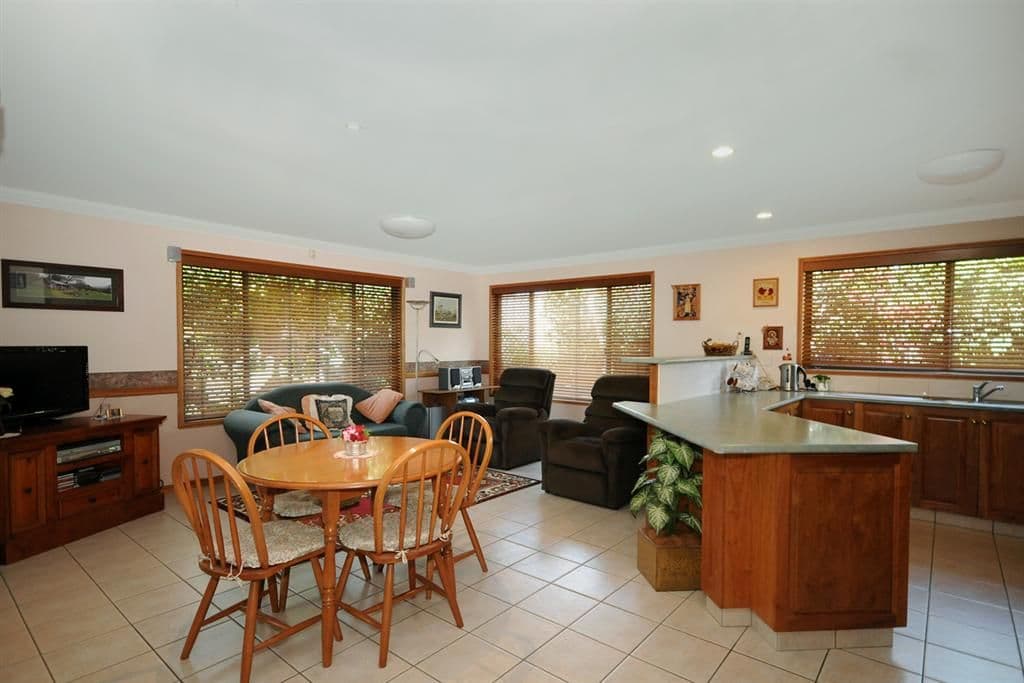7 Wirraway Drive, WILSONTON QLD 4350, Wilsonton - Thumbnail 2