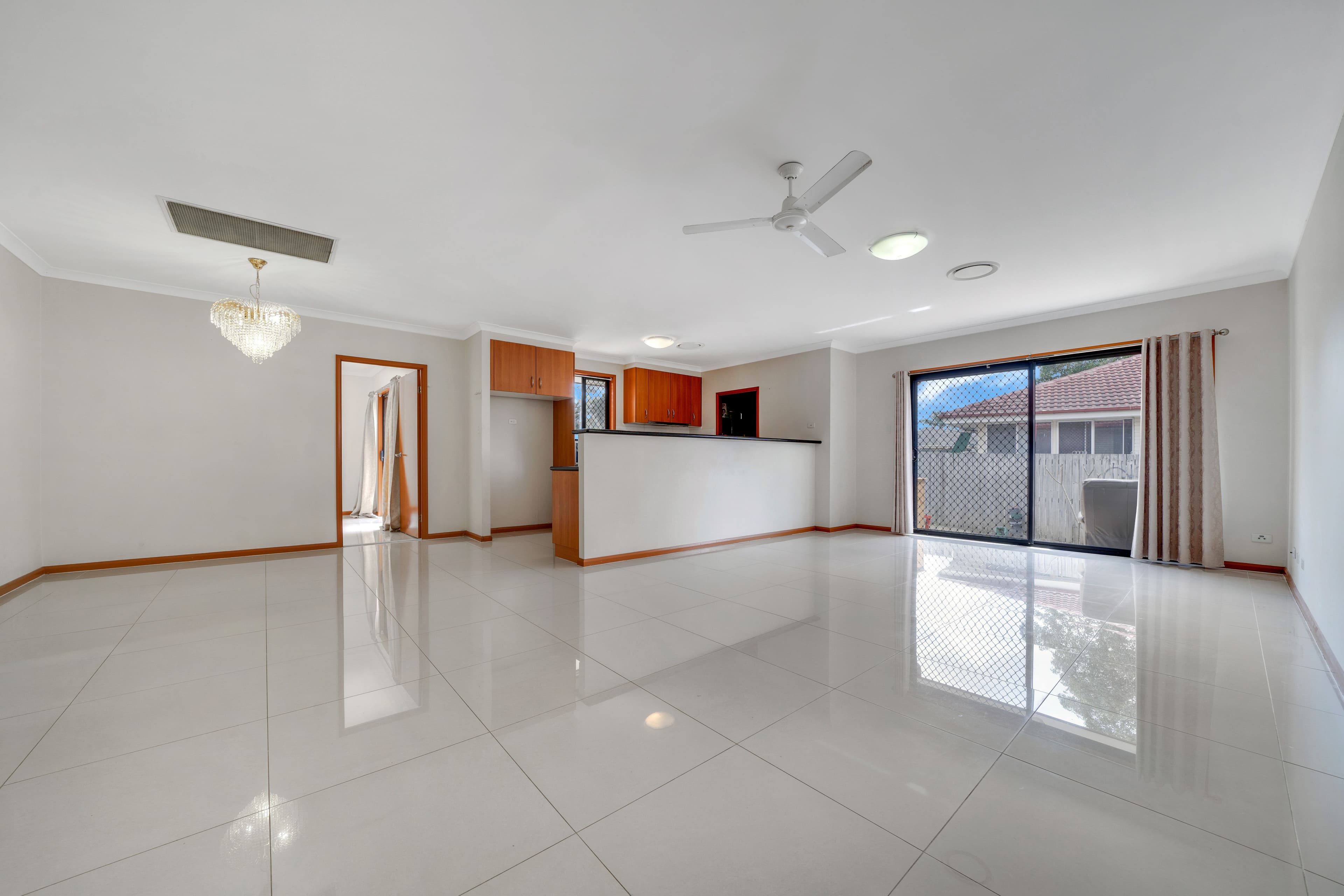 20 Bruce Crescent, Loganlea QLD 4131, Loganlea - Thumbnail 3