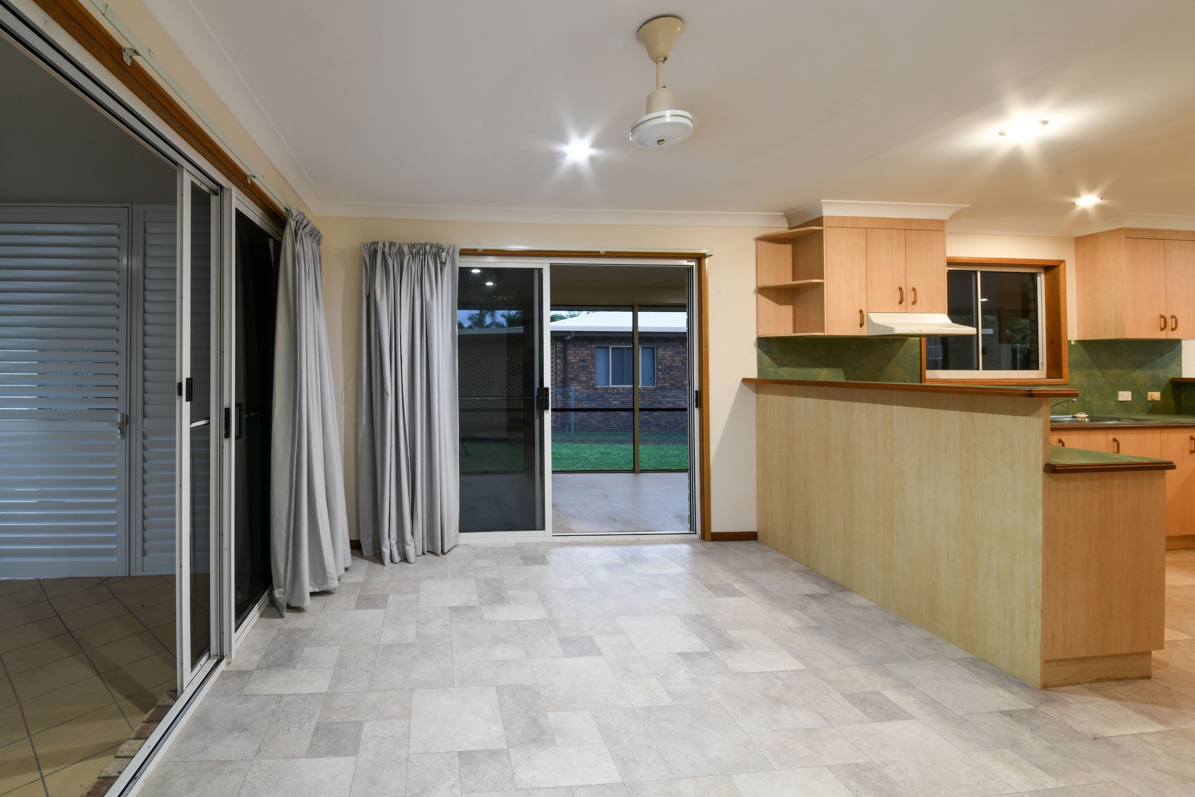 9 Peters Avenue, Midge Point QLD 4799, Midge Point - Thumbnail 7