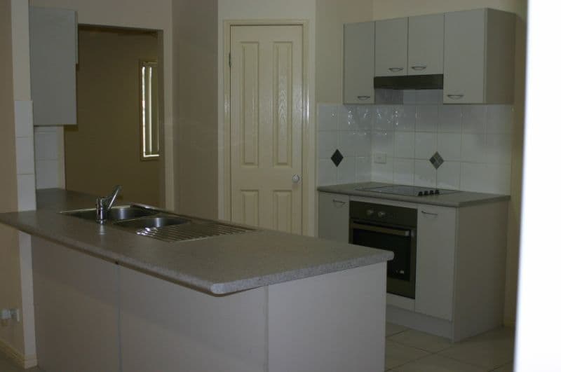 46  Spurway Street, HERITAGE PARK QLD 4118, Heritage Park - Thumbnail 2