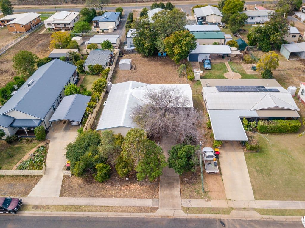 73 Burn Street, Capella QLD 4723, Capella - Thumbnail 2