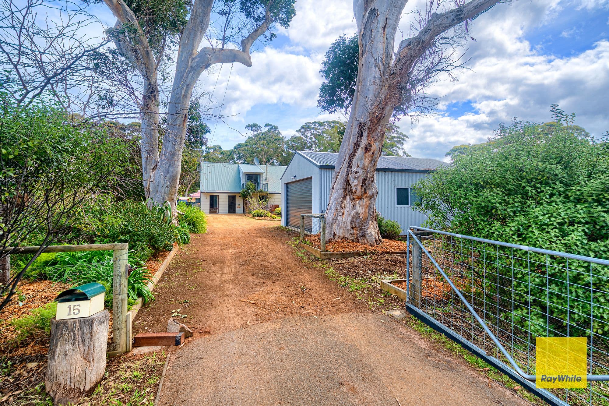 15 Maitland Avenue, Little Grove WA 6330, Little Grove - Thumbnail 2