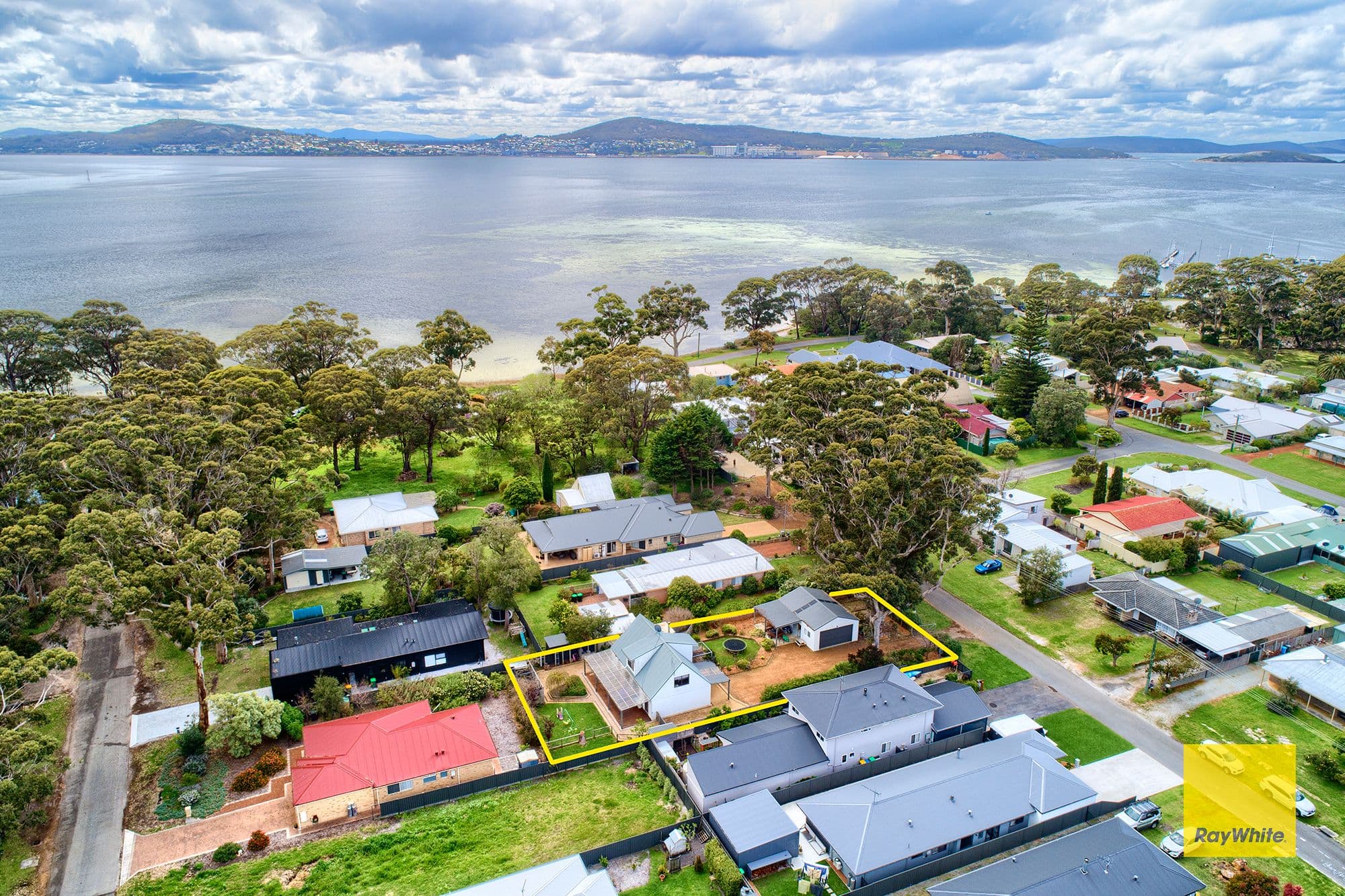 15 Maitland Avenue, Little Grove WA 6330, Little Grove - Thumbnail 4
