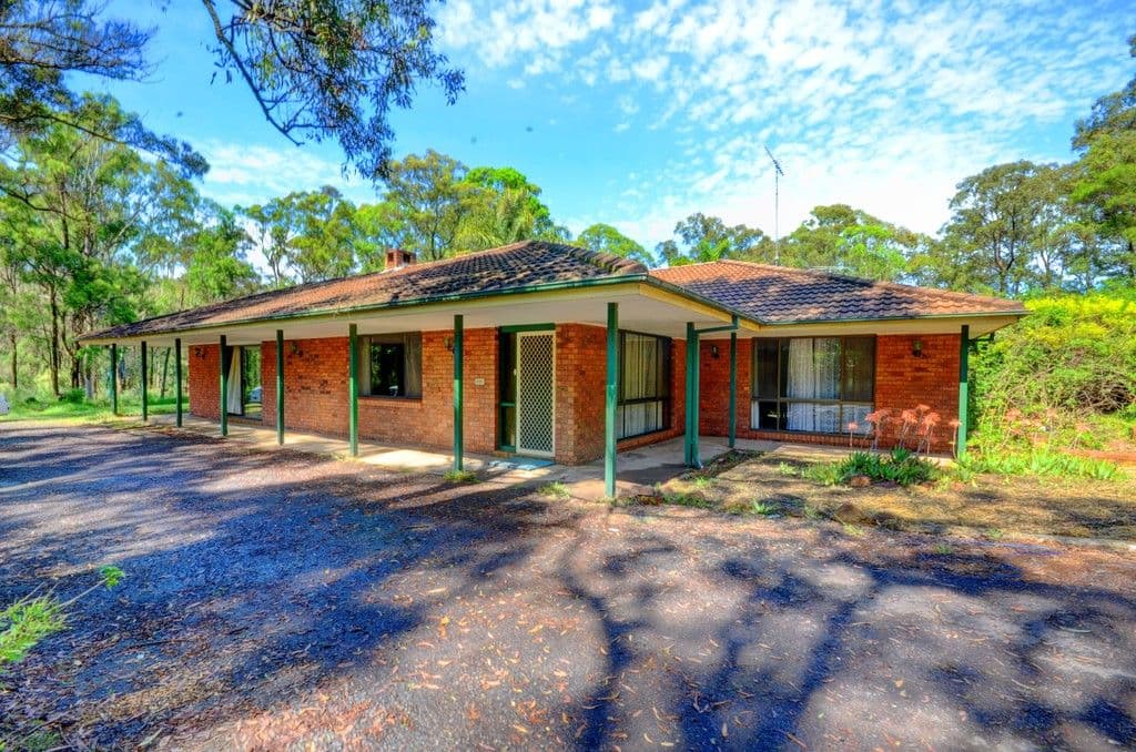 35 Glenanne Place, Thirlmere - Image 1