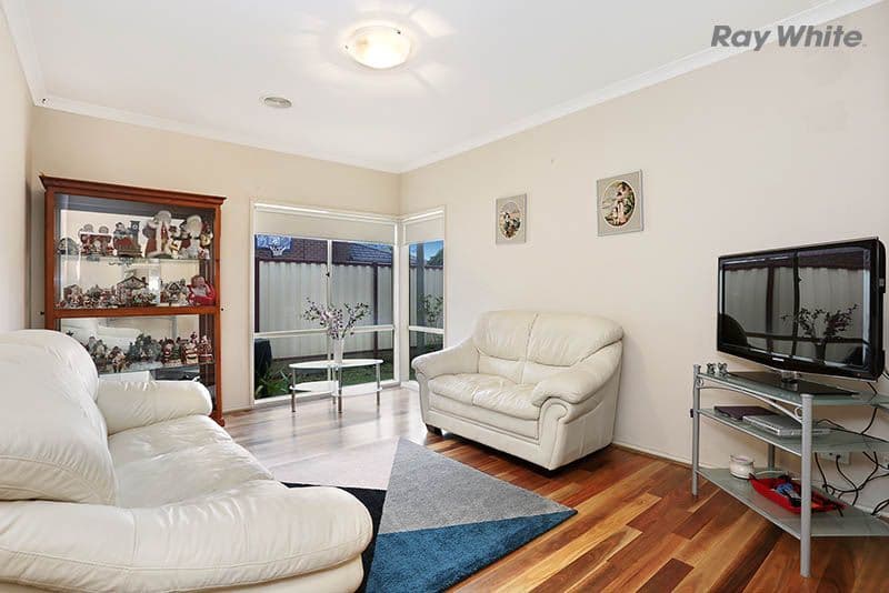 3 Dolphin Crescent, Point Cook VIC 3030, Point Cook - Thumbnail 5