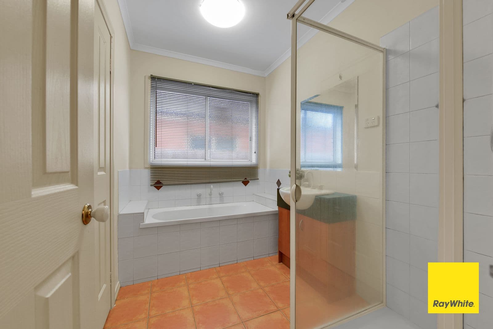 32 Ruby Place, Werribee VIC 3030, Werribee - Thumbnail 4