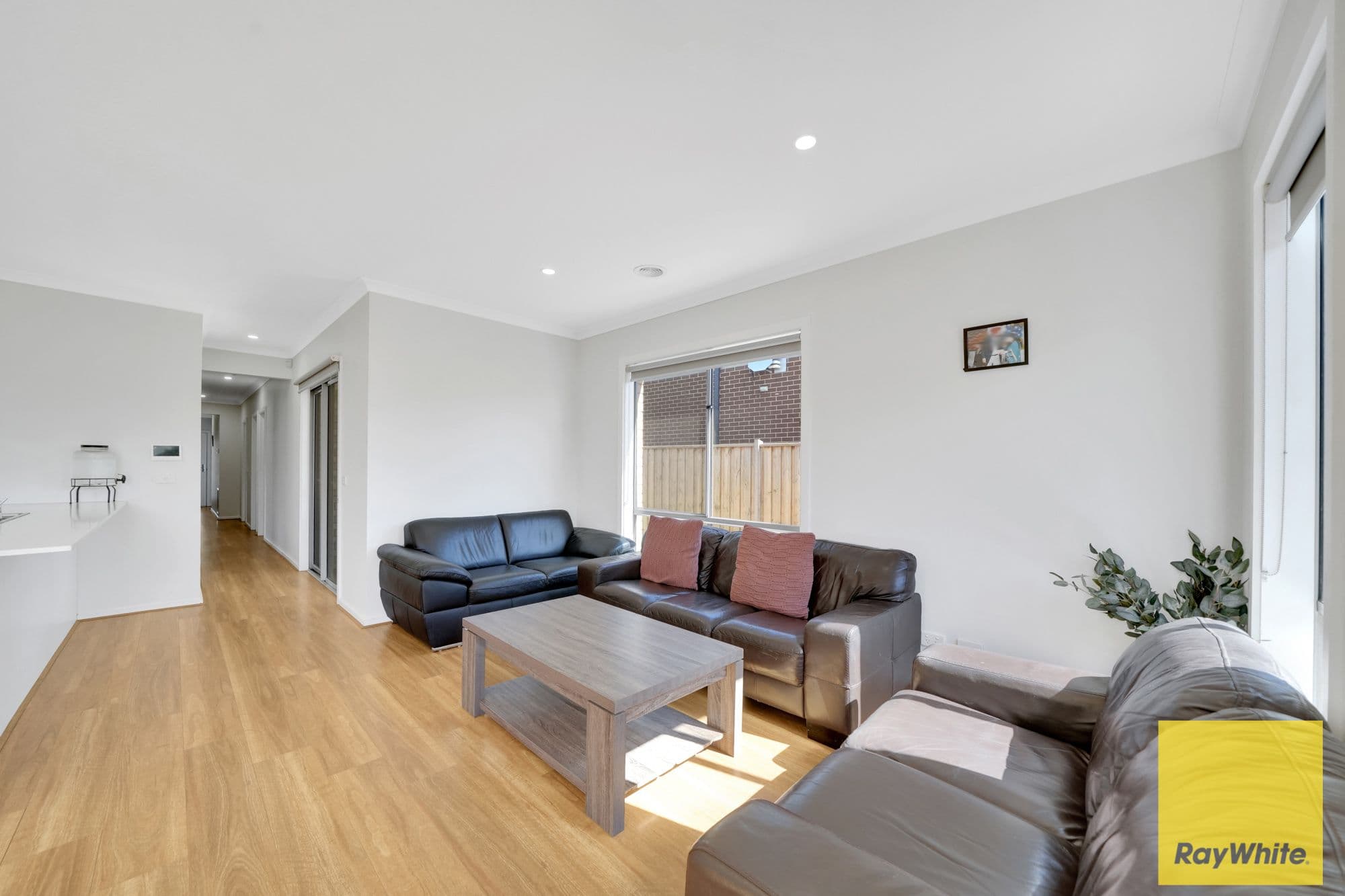 6 Azalea Way, Rockbank VIC 3335, Rockbank - Thumbnail 5