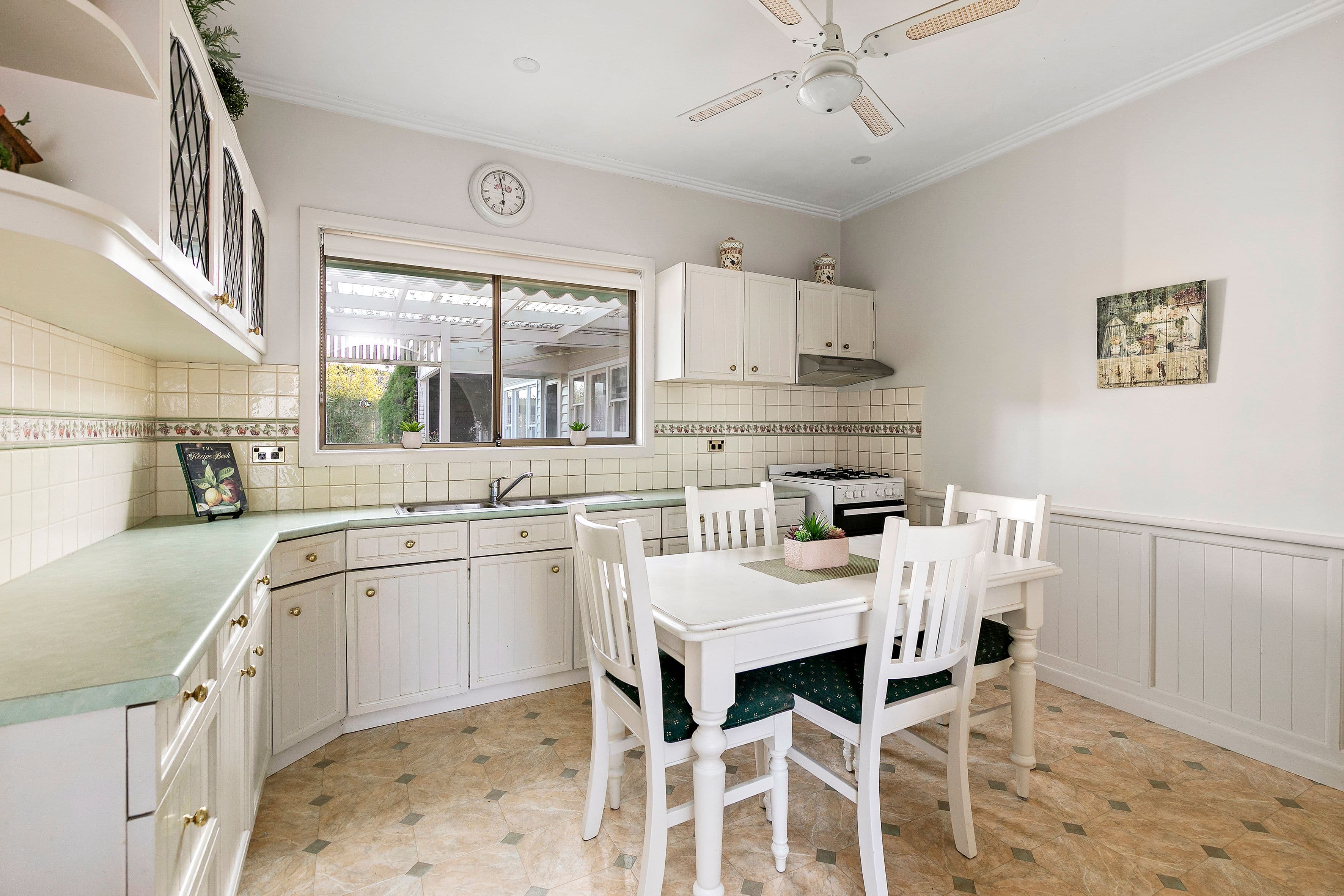 9 Ledger Avenue, Fawkner VIC 3060, Fawkner - Thumbnail 5