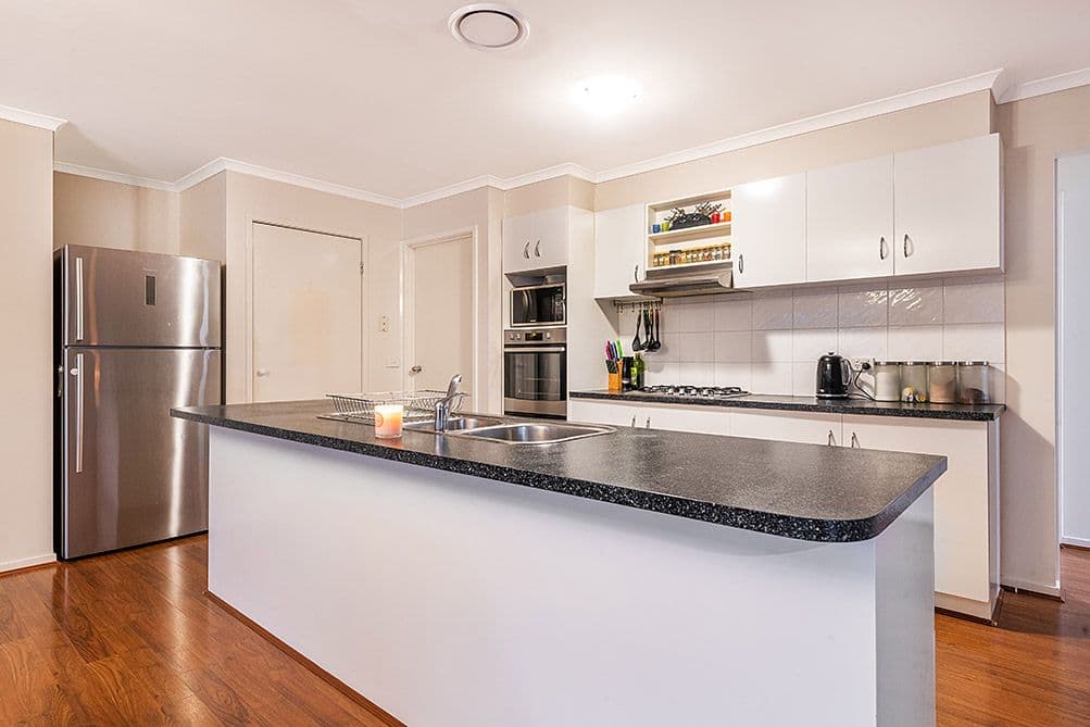 35 Dargy Amble, Point Cook - Thumbnail 3