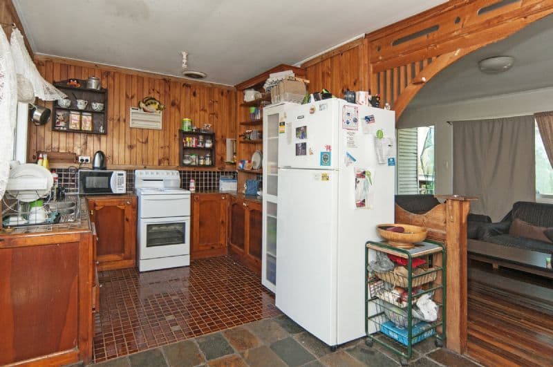 18 Lower Cross Street, GOODNA QLD 4300, Goodna - Thumbnail 3