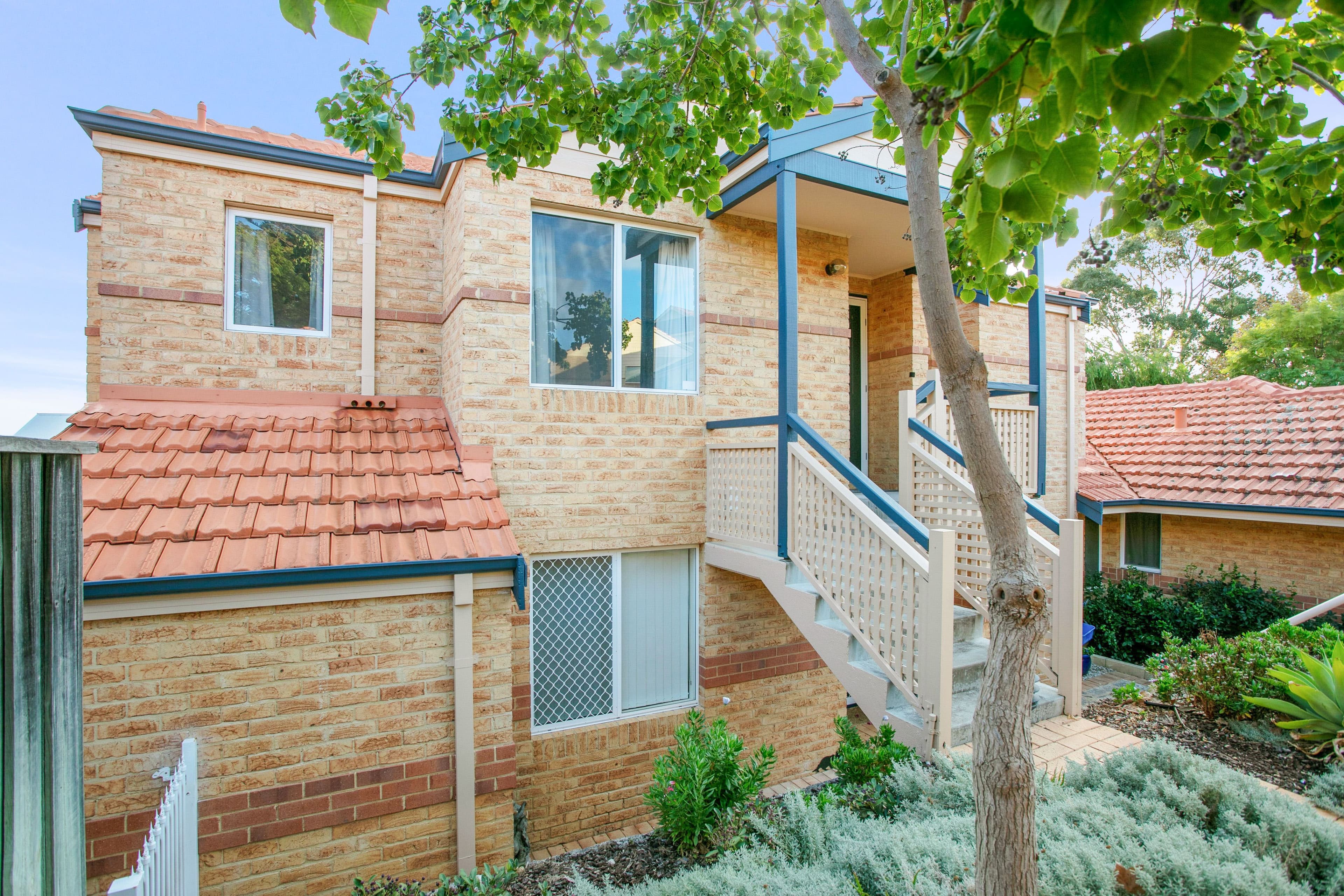18 St John Wood Boulevard, Mount Claremont WA 6010, Mount Claremont - Thumbnail 2