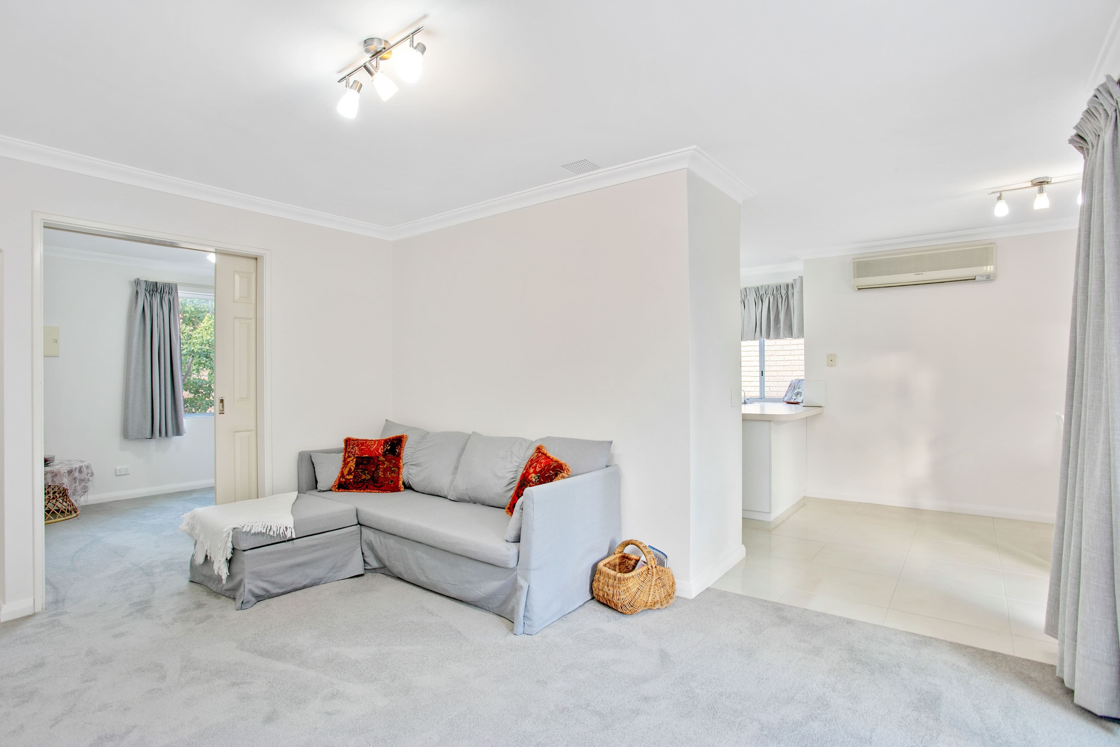 18 St John Wood Boulevard, Mount Claremont WA 6010, Mount Claremont - Thumbnail 4