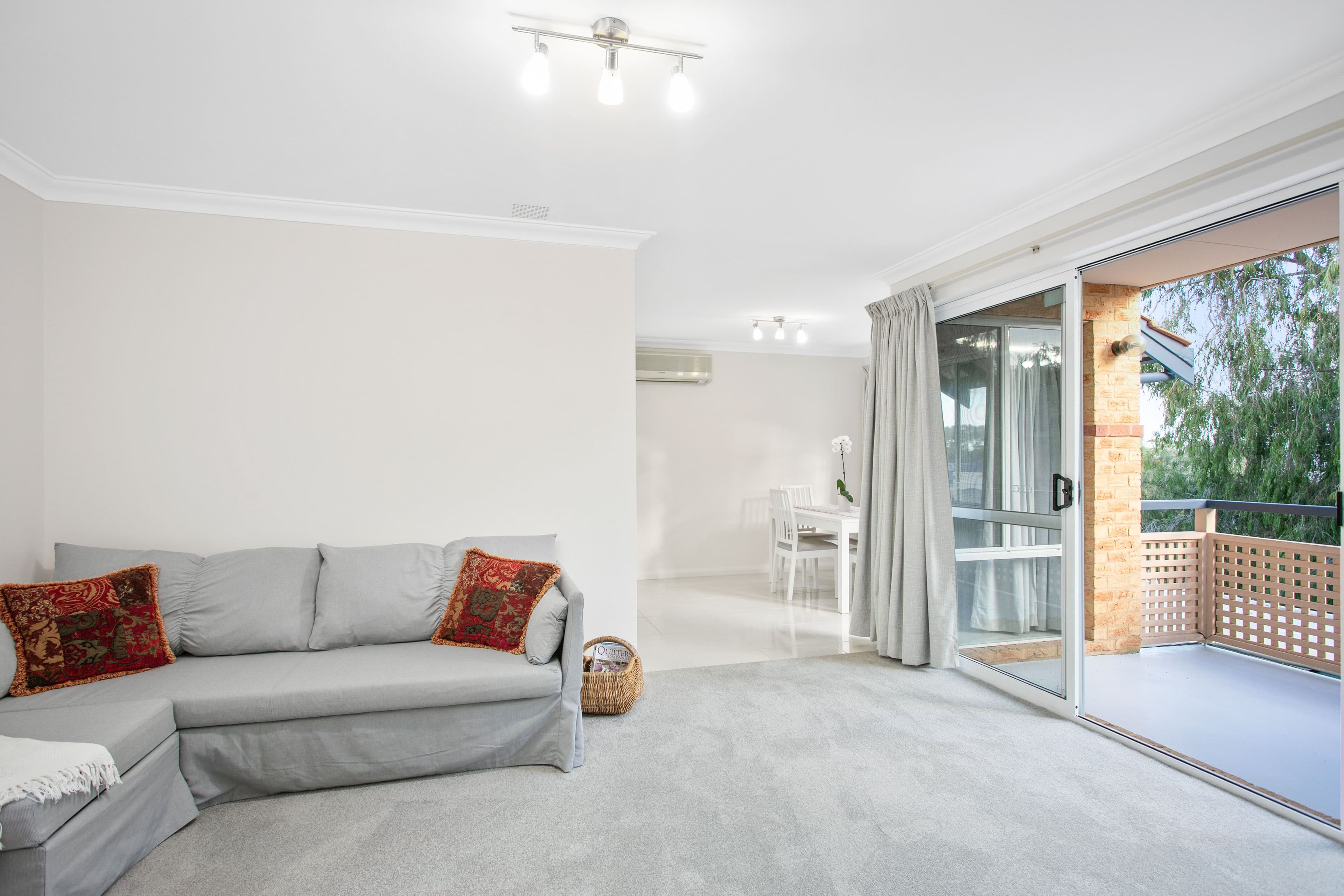 18 St John Wood Boulevard, Mount Claremont WA 6010, Mount Claremont - Thumbnail 5