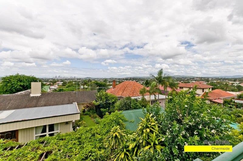 18 Bowd Parade, WAVELL HEIGHTS QLD 4012, Wavell Heights - Thumbnail 3