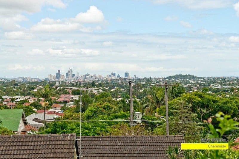 18 Bowd Parade, WAVELL HEIGHTS QLD 4012, Wavell Heights - Thumbnail 5