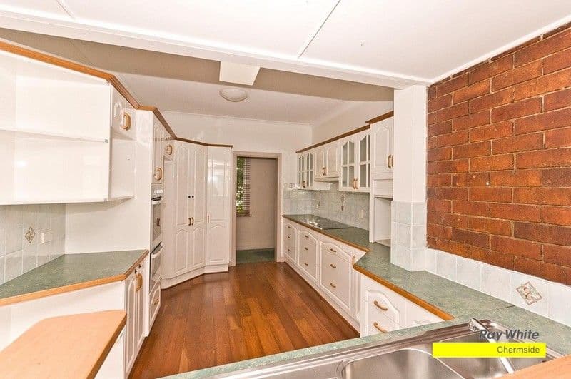 18 Bowd Parade, WAVELL HEIGHTS QLD 4012, Wavell Heights - Thumbnail 7