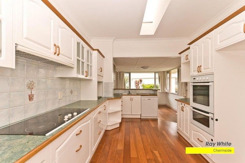 18 Bowd Parade, WAVELL HEIGHTS QLD 4012, Wavell Heights - Thumbnail 8