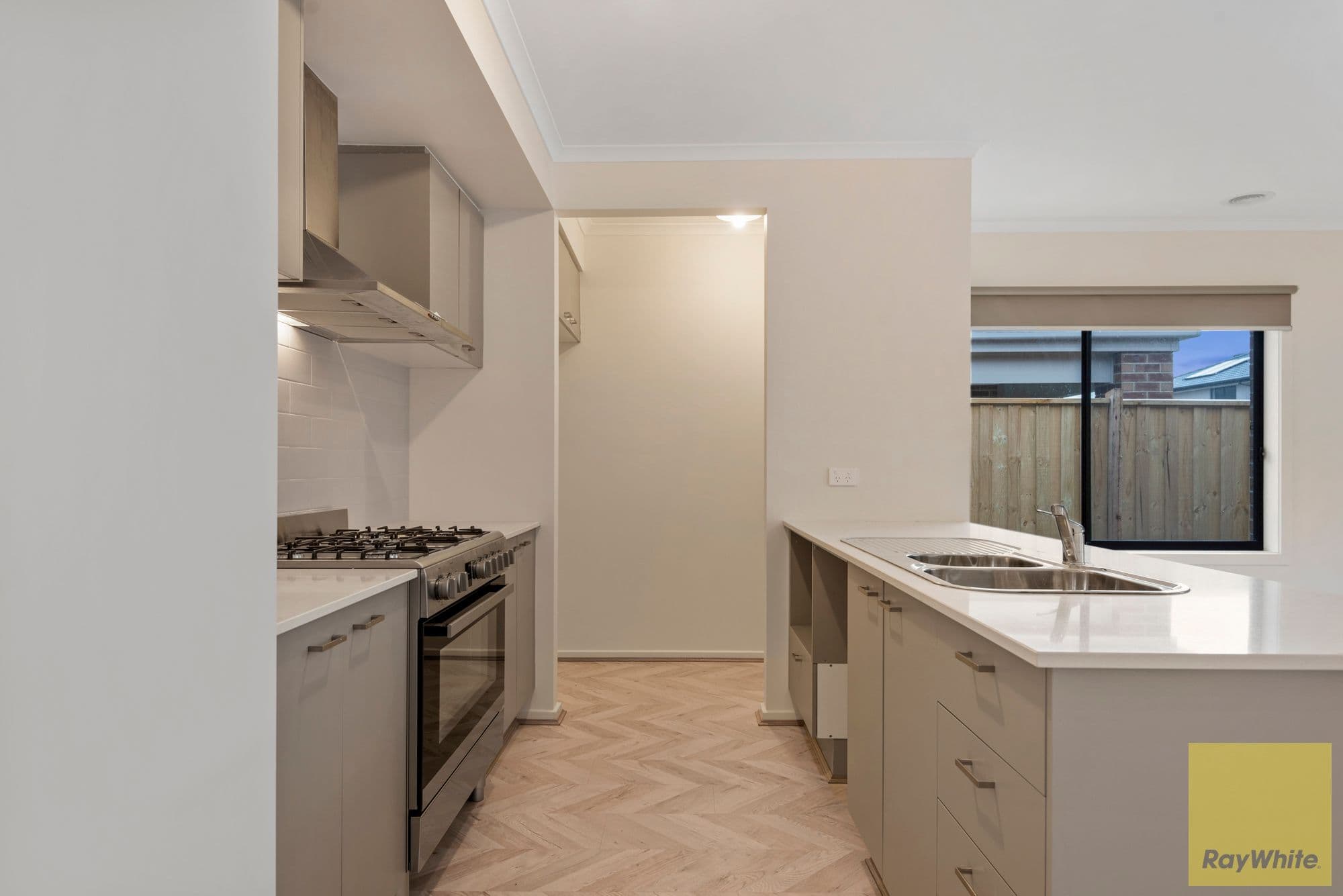 17 Silvereye Street, Kurunjang VIC 3337, Kurunjang - Thumbnail 5