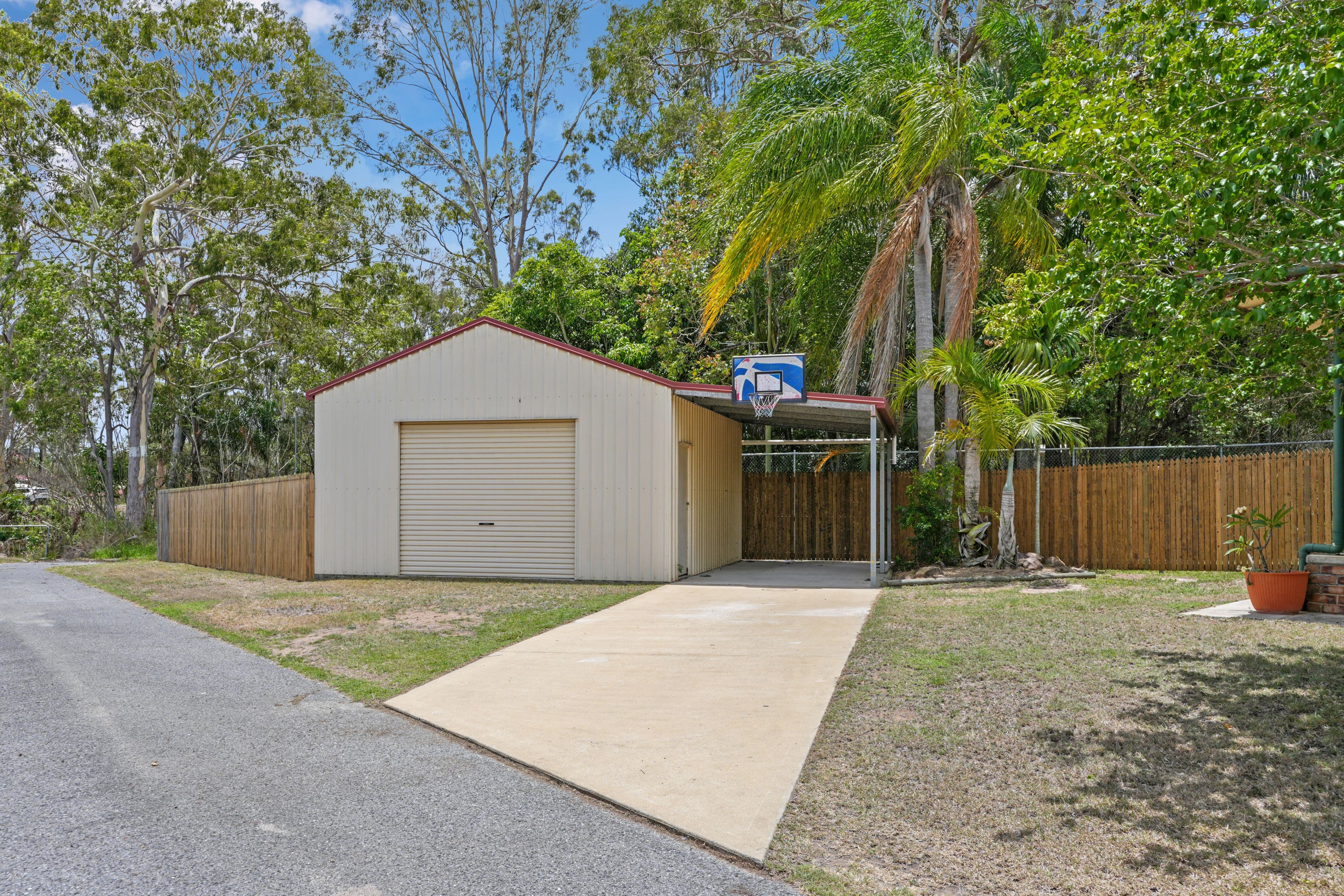 13 Lady Elliot Court, Clinton QLD 4680, Clinton - Thumbnail 3