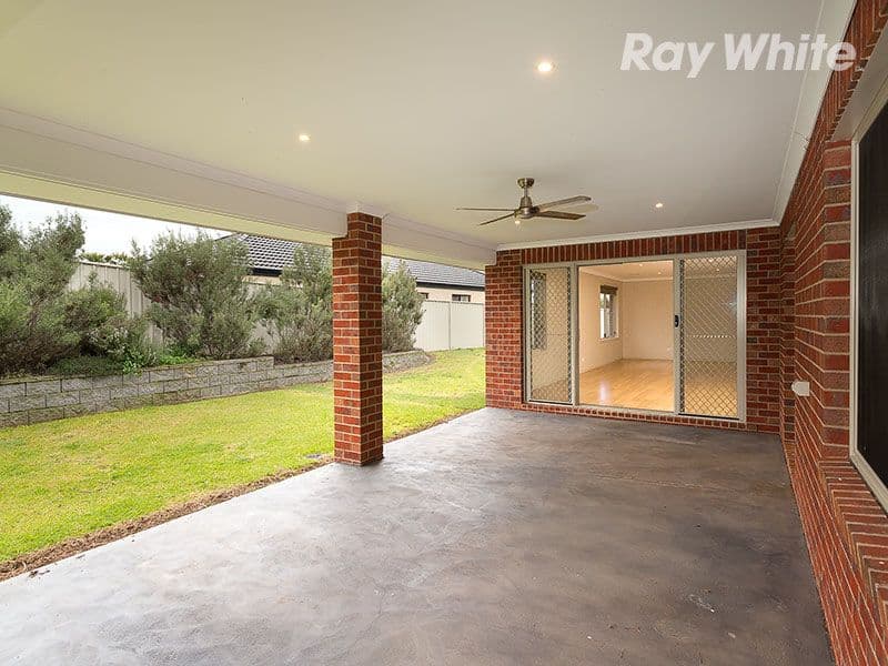 16 Montclair Avenue, WODONGA VIC 3690, West Wodonga - Thumbnail 4