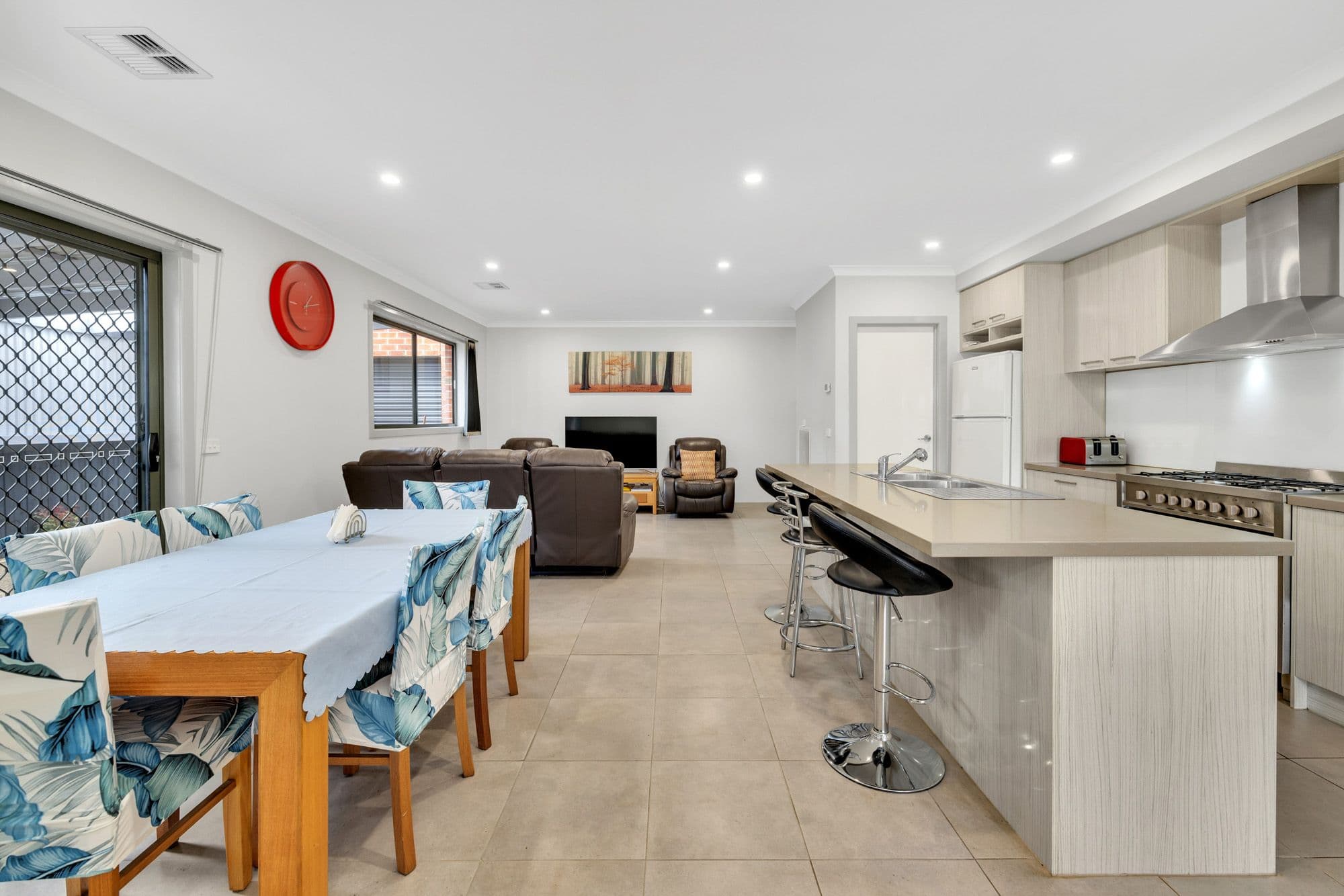 22 Harogen Drive, Werribee VIC 3030, Werribee - Thumbnail 2