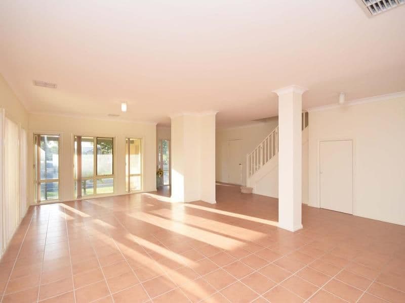 22 Stockton Drive, Cairnlea VIC 3023, Cairnlea - Thumbnail 3