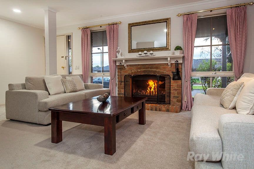 10 Pitfield Crescent, Rowville VIC 3178, Rowville - Thumbnail 2
