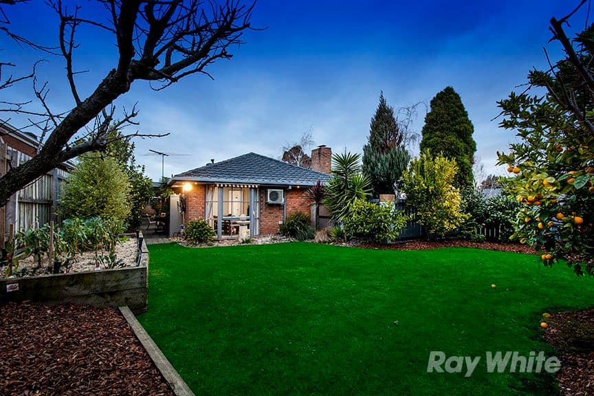 10 Pitfield Crescent, Rowville VIC 3178, Rowville - Thumbnail 4